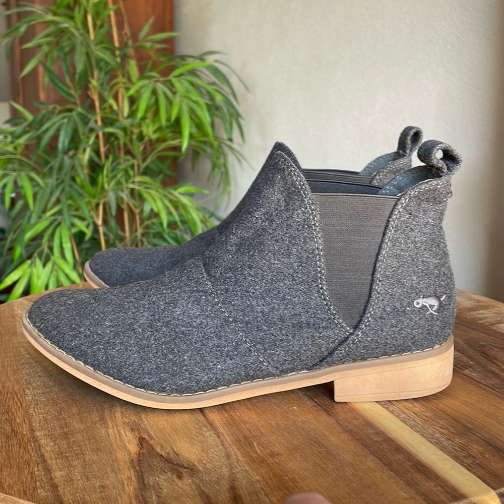 Rocket Dog Women's Ankle Boots, C371, Gray, Pull On, Elastic, Size 8.5